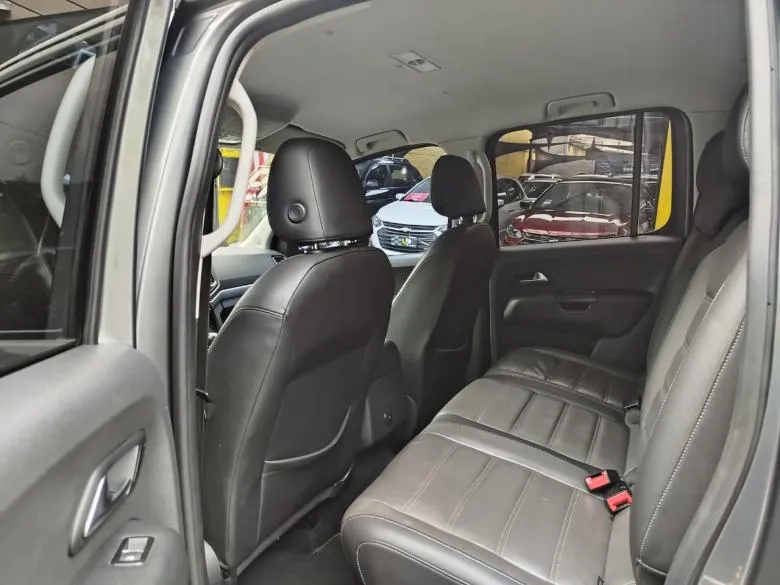 VW - VOLKSWAGEN - AMAROK High.CD 2.0 16V TDI 4x4 Dies. Aut