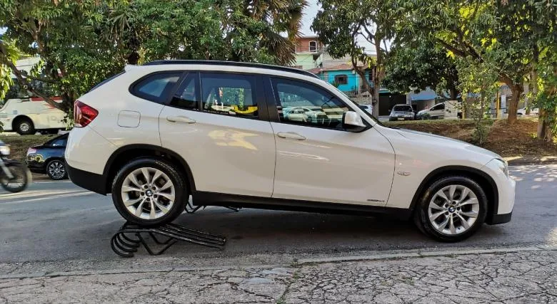 BMW - BMW X1 SDRIVE 18i 2.0 16V 4x2 Aut. 2012 Gasolina BLINDADO