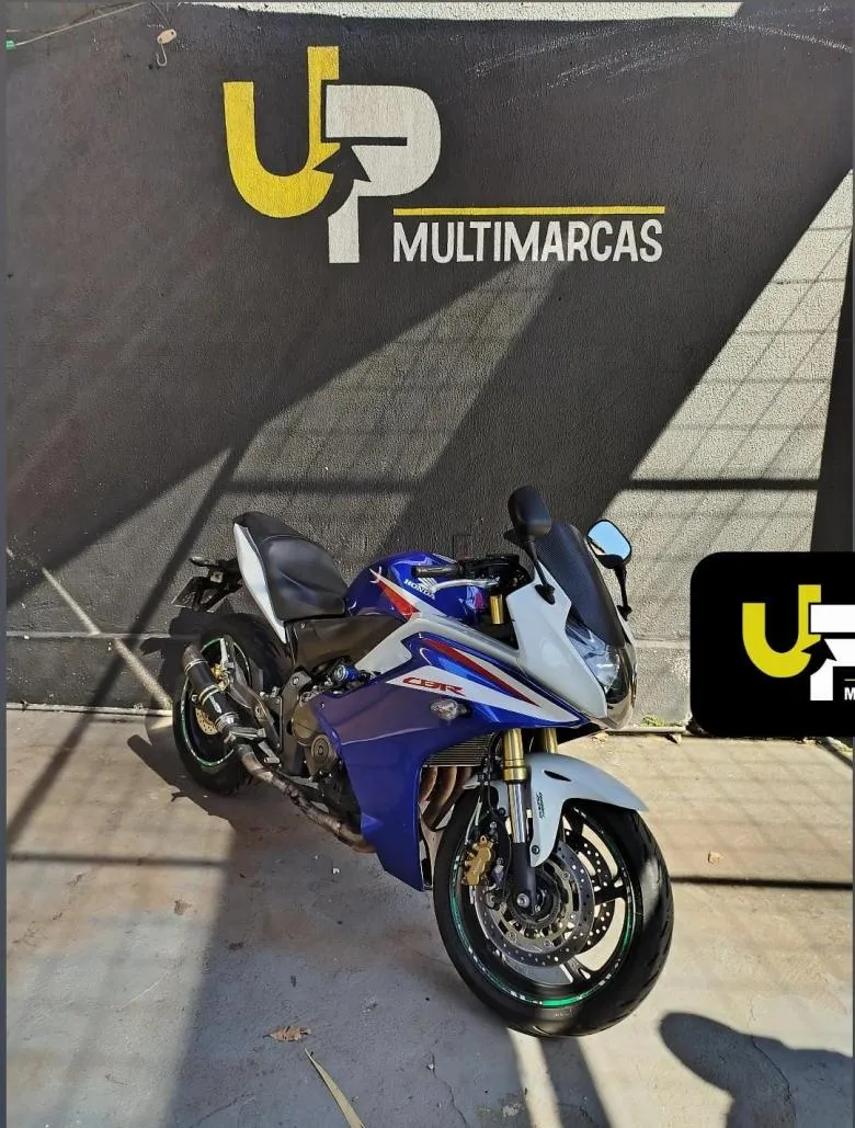 HONDA CBR 600F