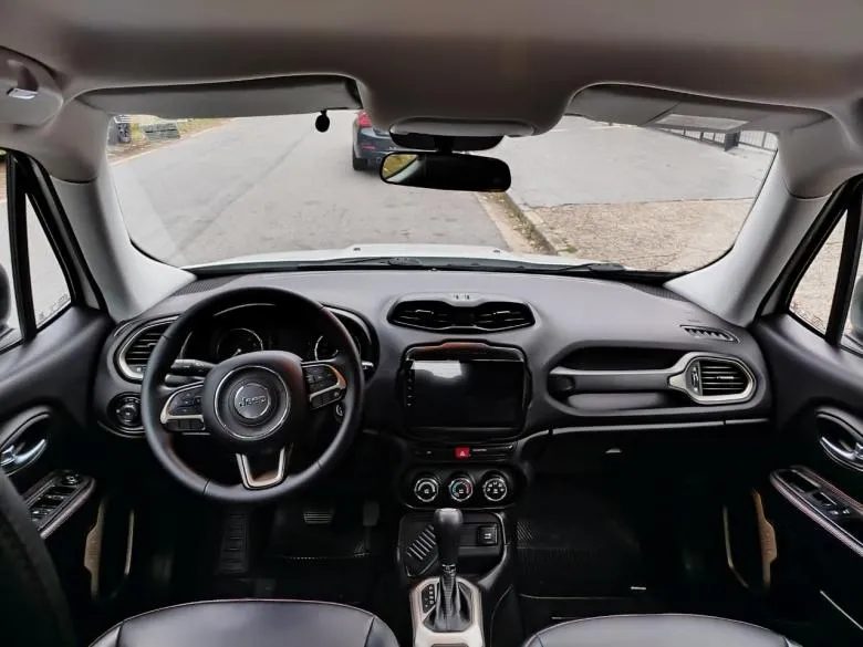 Jeep - JEEP/Renegade 1.8 4x2 Flex 16V Aut