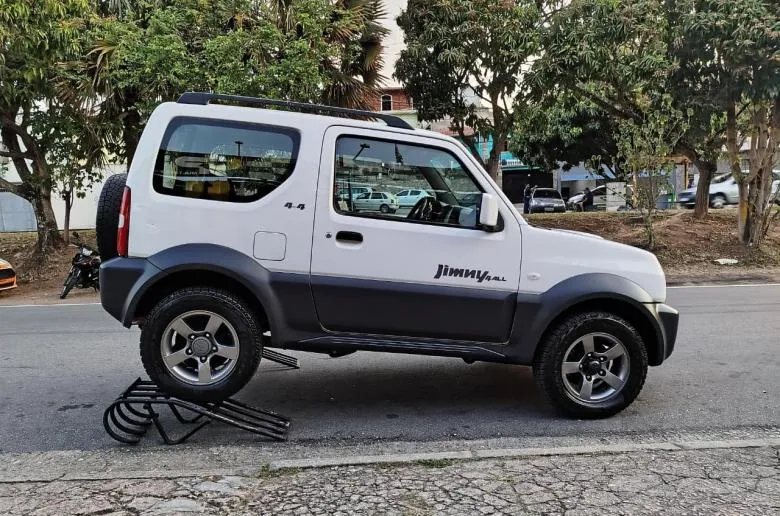 Suzuki - Jimny Wide 4ALL 1.3 16.V